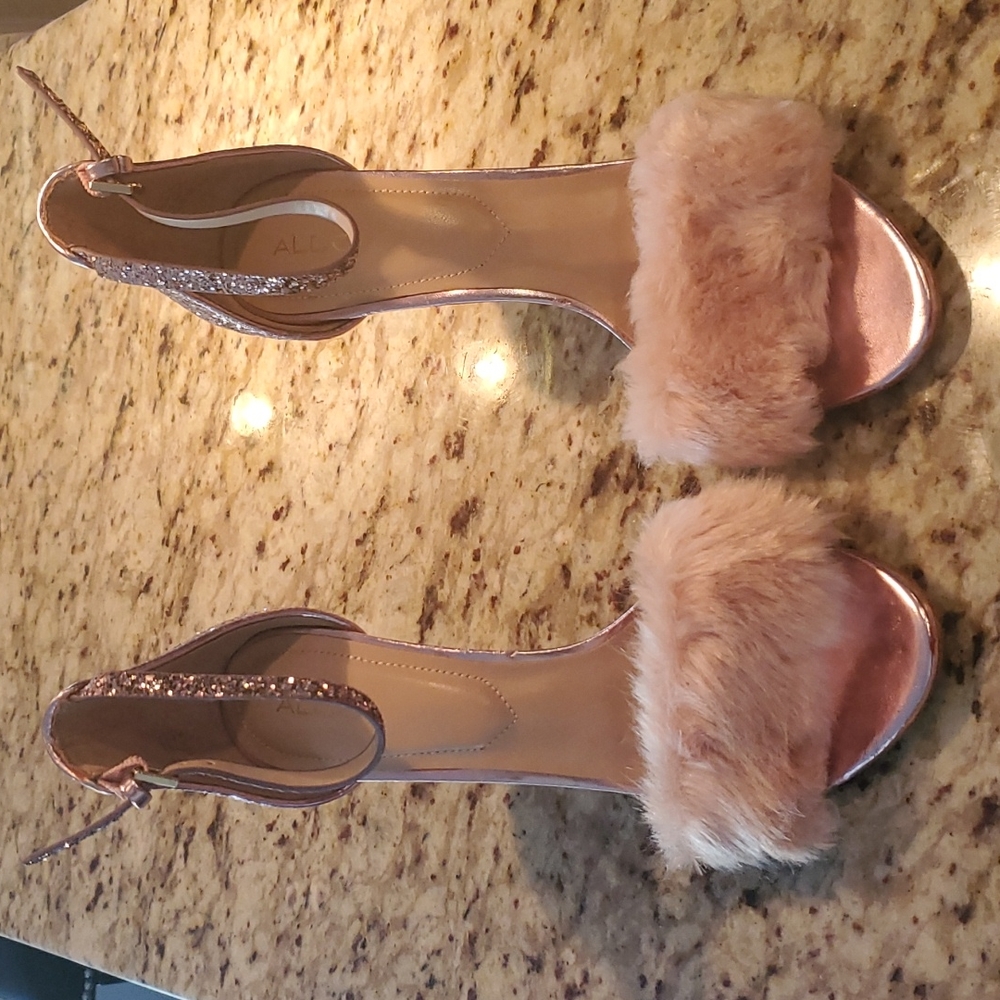 Aldo Pink Glitter Faux Fur heels Size 8